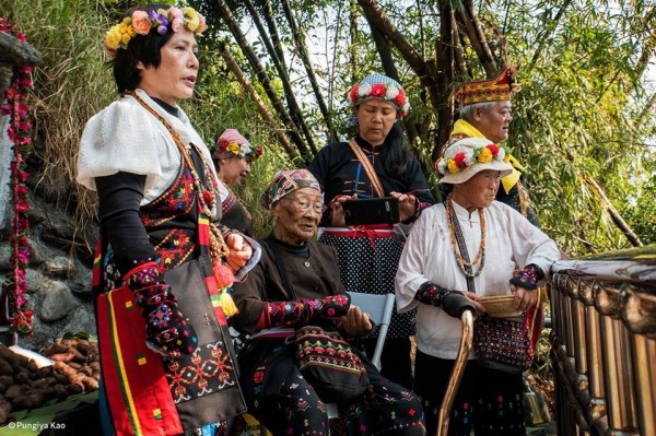 卡大地布部落女祭師文化漸式微，獲文化部補助承續有望。（記者陳賢義翻攝）