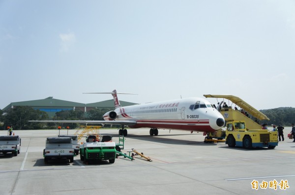 遠東航空有20名空服員，疑似為了聲援被資遣的17名同事，於昨晚到今早紛紛請假，致航班受影響。（資料照，記者劉禹慶攝）