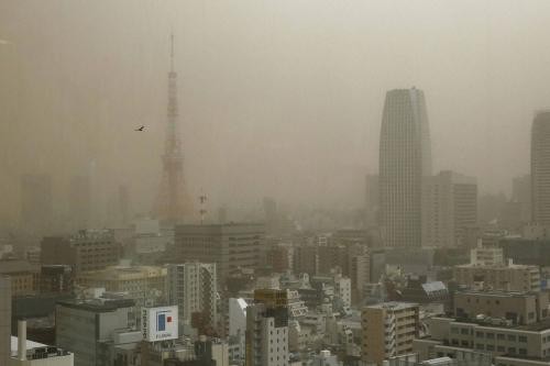 日本50年來首次觀測到揚沙現象。（圖擷自網路）