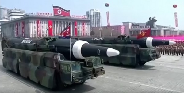 北韓今天試射的飛彈，曾在上月15日的閱兵儀式上出現。（圖擷自http://allthingsnuclear.org/）