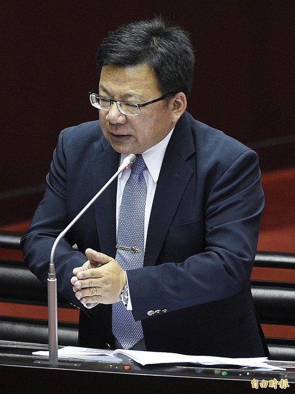 民進黨立委李俊俋表示，希望法案都能夠充分溝通並且得到共識。（資料照，記者陳志曲攝）