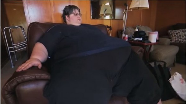 美國田納西州32歲男子喬伊曾有嚴重的肥胖問題。（圖擷取自YouTube）