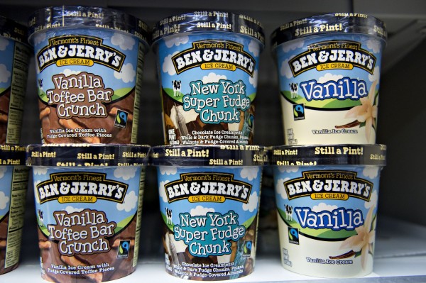為響應婚姻平權，知名冰淇淋大廠Ben & Jerry's近日在澳洲所有分店立下新規：雙球冰淇淋禁止選相同口味。（彭博）