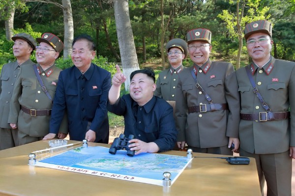 近期的飛彈試射相當成功,金正恩看似胸有成竹。(資料圖 法新社) 近期的飛彈試射相當成功,金正恩看似胸有成竹。(資料圖 法新社)