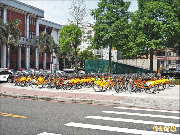 桃園市的YouBike公共自行車系統第一階段已設置一百三十個租賃站、二千八百輛公共自行車，第二階段會將楊梅納入推動。（記者陳昀攝）