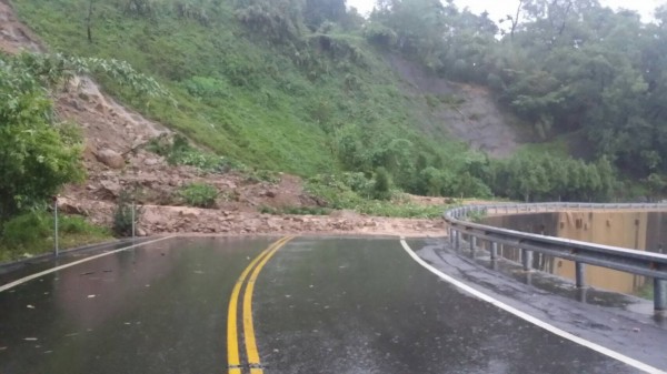 農委會水保局針對苗栗、台中、南投、雲林、嘉義、高雄等6縣市一共19鄉94村，發布334條土石流紅色警戒。（雲林縣府提供）