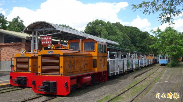 嘉義蒜頭糖廠五分車延伸段可望成為前瞻中最快完工項目，目標明年載運賞花燈民眾。（記者鄭瑋奇攝）