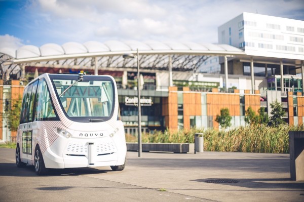 自動駕駛電動車。（法國NAVYA Tech公司提供）