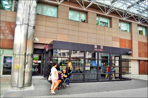 林口長庚急診醫師離職潮風暴愈演愈烈。（記者周敏鴻攝）