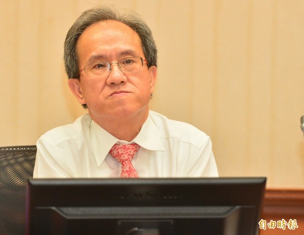 長庚急診醫師出走事件，長庚醫院行政中心特助蘇輝成召開記者會說明。（記者王藝菘攝）