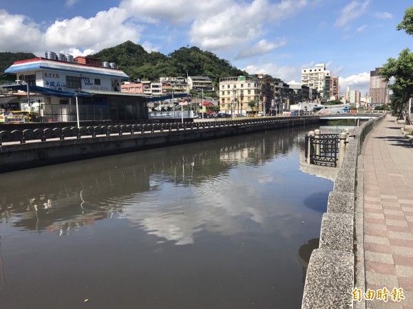 基隆田寮河2年半未清淤，市府最快本月發包。（記者林欣漢攝）