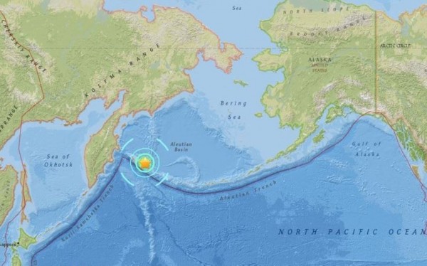 俄國堪察加半島外海在台灣時間早上7點30分左右，發生芮氏規模7.8強震，地震深度僅2公里。（圖截自美國地質調查所）