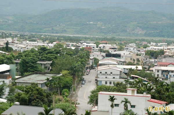 關山鎮公所盼與台灣科技大學結合，將不到9000人的小鎮，打造成智慧慢城。（記者王秀亭攝）