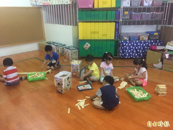 新生幼兒園推動積木課程，成果亮眼。（記者張存薇攝）