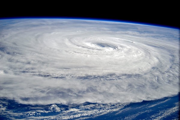 中央氣象局預測，目前在日本南方海面的中度颱風諾盧，預計未來將朝日本或韓國方向前進。（圖擷取自Сергей Рязанский‏推特）