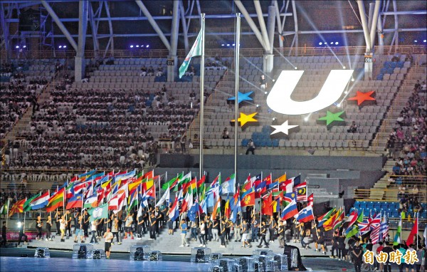 2017年台北世界大學運動會開幕倒數12天，世大運組委會昨動員1萬4千多人進行開幕式測試。（記者林正堃攝）