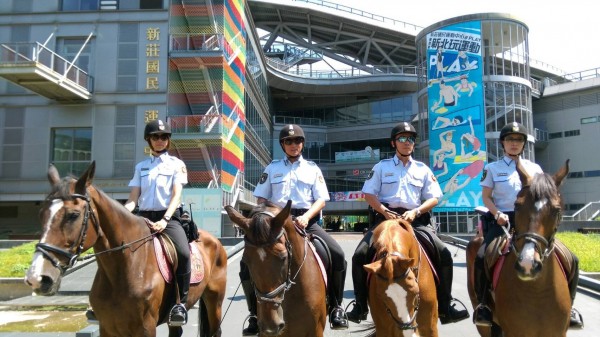 新北騎警隊投入世大運維安。（記者余衡翻攝）