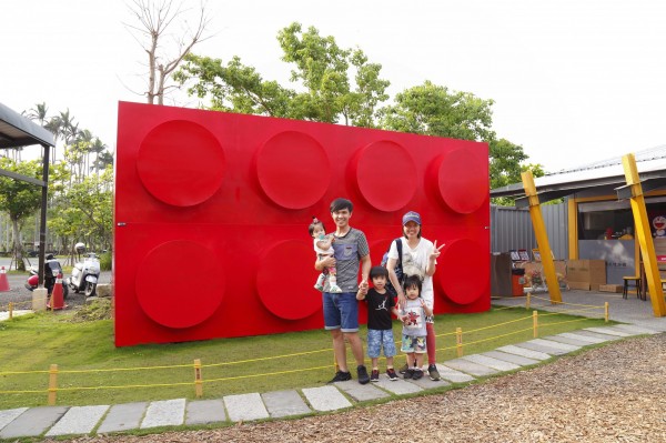 宜蘭的「積木博物館Brick Ark Museum」，近年成為大孩子與小孩子創造共同回憶的新選擇！（記者陳宇睿攝）