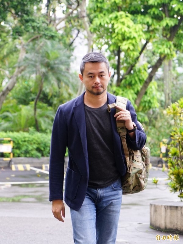 人權律師黃致豪宣布退出法扶。(資料照。記者黃欣伯攝) 人權律師黃致豪宣布退出法扶。(資料照。記者黃欣伯攝)