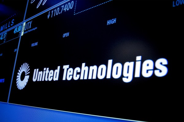 聯合技術公司（United Technologies）同意以300億美元（含負債）收購飛機零件製造商洛克威爾柯林斯（Rockwell Collins），將組成全球航空巨擘，所生產的產品涵蓋噴射客機和戰鬥機等。（路透）