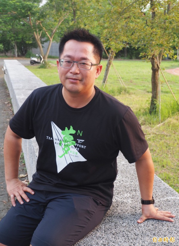 老師 你會不會回來 王政忠堅守偏鄉教育躍大螢幕 生活 自由時報電子報