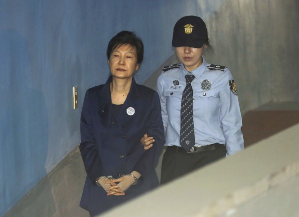朴槿惠在法庭上首次主動發言，他表示，「希望假借法治之名的政治報復到我這裡結束，自己願為一切負責。」（美聯社）