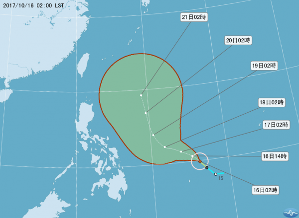 氣象專家吳德榮分析，蘭恩強度還會增強，不過目前大部分的模式模擬指出，颱風在台灣東側1000多公里外即向北迴轉，侵台機率不高。（圖擷自中央氣象局）