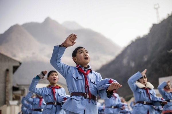 中國廣設紅軍小學，馬克思主義、毛澤東思想從小就開始。（圖取自紐約時報中文網）