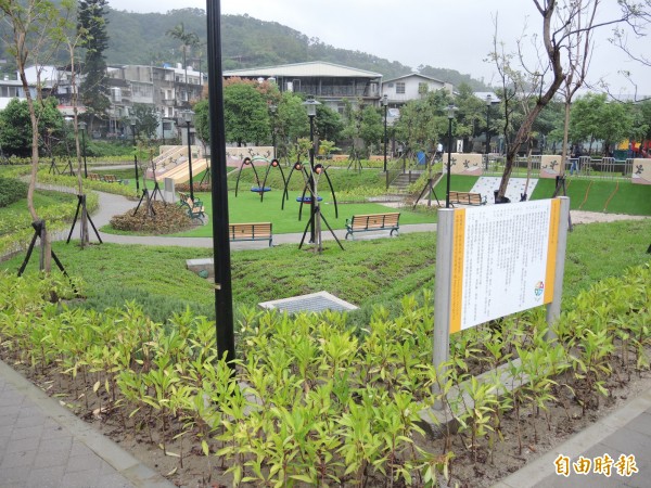 新北市「點亮新北美樂地」專案，拆除被霸佔公有地的違建，改建社區公園，提供居民舒適的休憩空間。（記者翁聿煌攝）