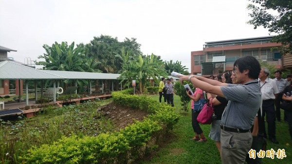 台南市建築師志工走入校園，推動建築美學向下札根。（記者劉婉君攝）