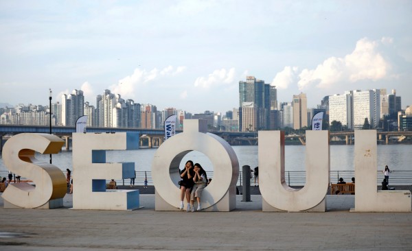 韓國觀光公社23日發表數據，指出9月造訪南韓的外籍遊客為107萬8642人，和去年同期相比減少29.2%，連續7個月負成長。（資料照，路透）