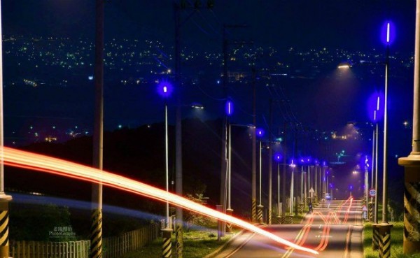 大肚藍色公路夜景超美汽機車爭道大煞風景 生活 自由時報電子報