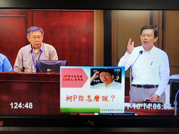 台北市長柯文哲接受市議員陳正忠質詢，針對「生態社子島」開發案卡關內政部都委會，柯文哲訂12月2日拜會內政部長葉俊榮。（記者郭安家翻攝）