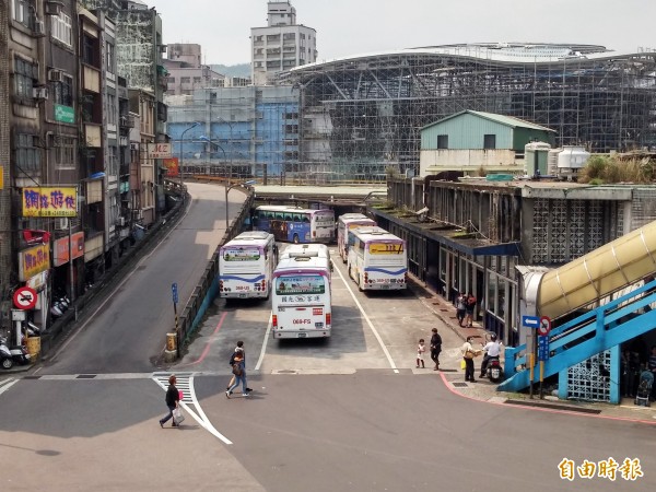 基隆國光客運站體預計明年農曆年後拆除。（記者林欣漢攝）