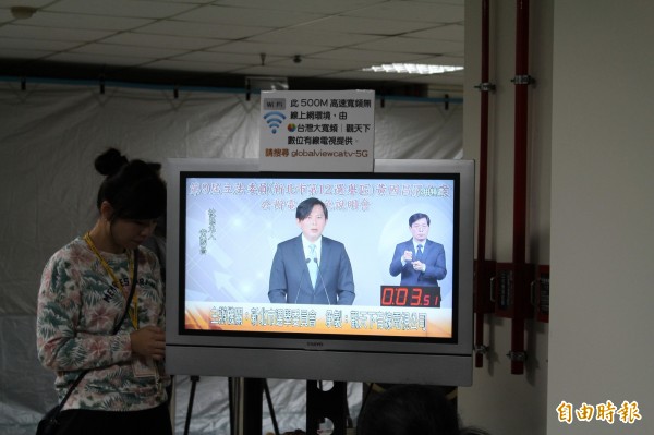 立委黃國昌在電視說明會上表示，自己並沒有辜負選民。（記者邱書昱攝）
