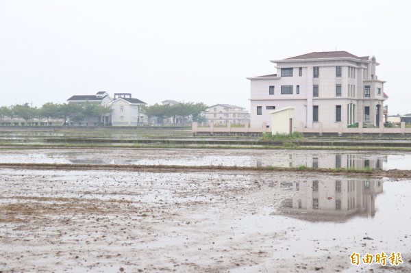 宜蘭蓋農舍將不用臨路臨側，房仲業者認為，會有搶建潮。（資料照，記者林敬倫攝）