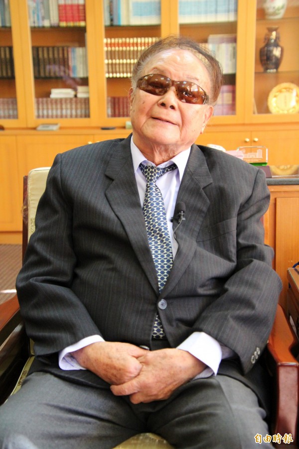 財團法人台灣省私立桃園仁愛之家董事長李震淮說,他跟范振宗是多年老友,不樂見彼此因為誤會而生嫌隙,但也遺憾范振宗的莫須有爆料,打擊了仁愛之家的全體士氣。(記者黃美珠攝) 財團法人台灣省私立桃園仁愛之家董事長李震淮說,他跟范振宗是多年老友,不樂見彼此因為誤會而生嫌隙,但也遺憾范振宗的莫須有爆料,打擊了仁愛之家的全體士氣。(記者黃美珠攝)