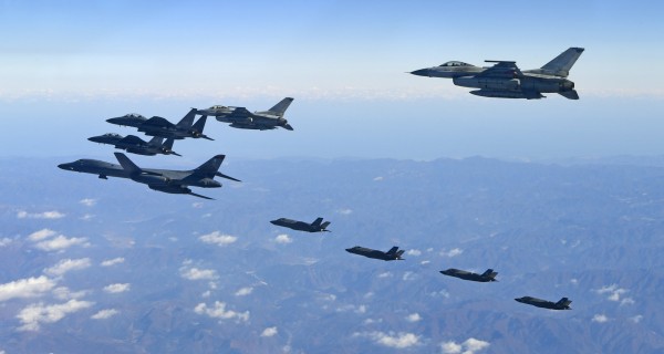 根據韓媒報導，南韓政府20日決定向美國購買20架「F-35A匿蹤戰機」。（歐新社）