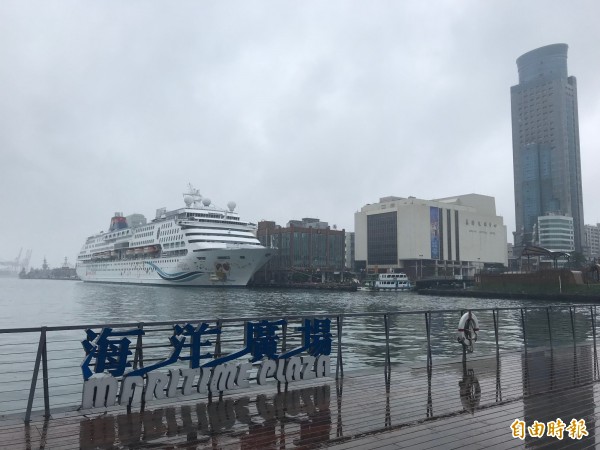 2017年進出台灣的郵輪旅客正式突破100萬人次。（記者林欣漢攝）