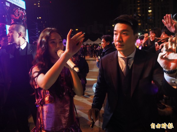 Jessica一出場,粉絲尖叫聲不絕於耳。(記者陳昀攝) Jessica一出場,粉絲尖叫聲不絕於耳。(記者陳昀攝)