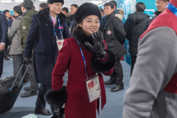 年僅18歲的北韓花式滑冰選手廉太鈺成在場鎂光燈焦點。（法新社）
