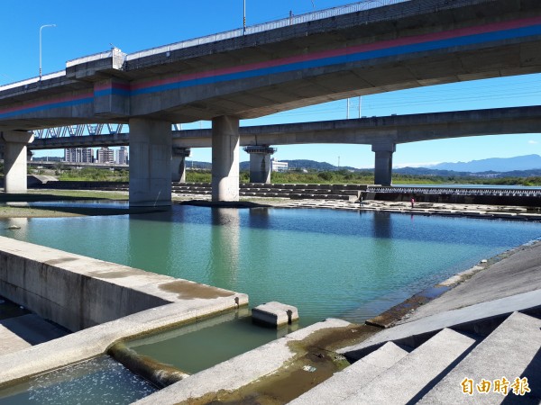 大新竹地區「工業用好水，民生喝廢水」？自來水公司強調，所有飲用水都安全無虞。（記者洪美秀攝）