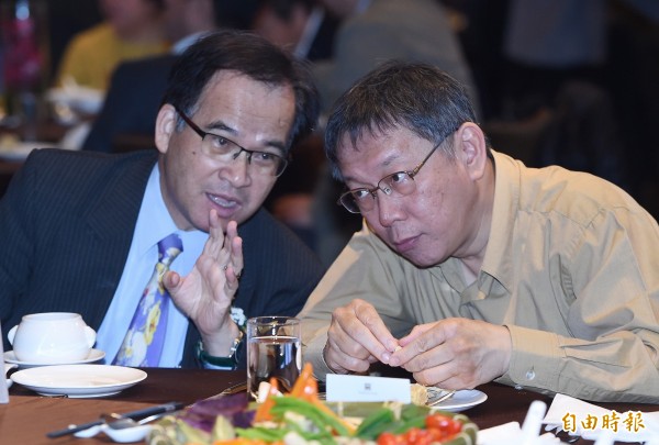 蘇煥智（左）未來可能是柯文哲的對手。（資料照）