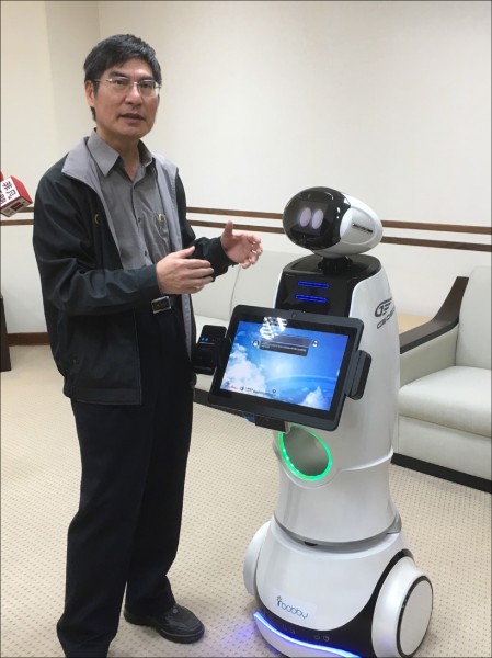 科技部一直在推對應措施，包括今年起將大型計畫主持費調高到每月三萬到六萬元，其他研究計畫則增五千元，積極增加國內研究資源（資料照）