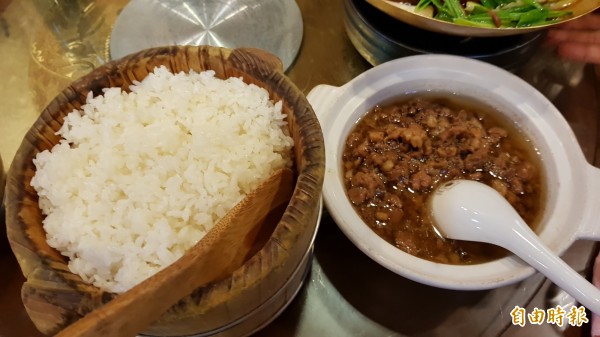 繼日前衛生紙傳出漲價消息外，台灣傳統美食滷肉飯也傳出喊漲。示意圖。（資料照）