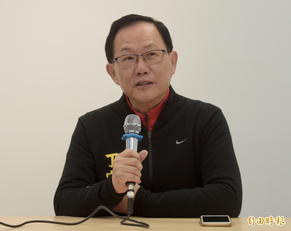 針對雙北推動1280元交通定期票，擬參選台北市長的前立委丁守中嗆台北市長柯文哲抄襲他，稱他先前就曾提出吃到飽月票主張，網友翻出過往的媒體報導反酸，柯文哲在2016年就曾提出月票吃到飽的構想，丁守中則是在2017年11月才提出。（資料照）