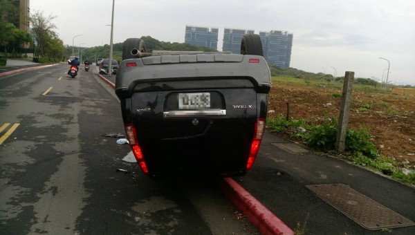 車禍現場。（記者王宣晴翻攝）

