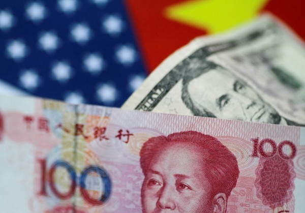 美國對中國進口產品課重稅，中國揚言報復。（路透）
