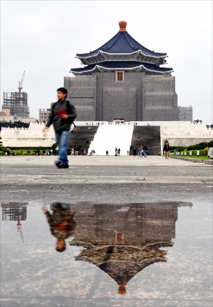 文化部長鄭麗君表示，將在今年提出中正紀念堂轉型法案的公聽會版本，接著在全國舉行公聽會，擴大社會討論後送行政院。（資料照）