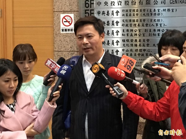 國民黨嘉義縣長因無人領表登記，將徵召前不分區立委吳育仁參選。（資料照）